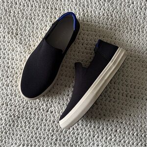 EUC Rothy’s The City Sneaker | Black Knit w/ Blue Trim | Women’s Size 10